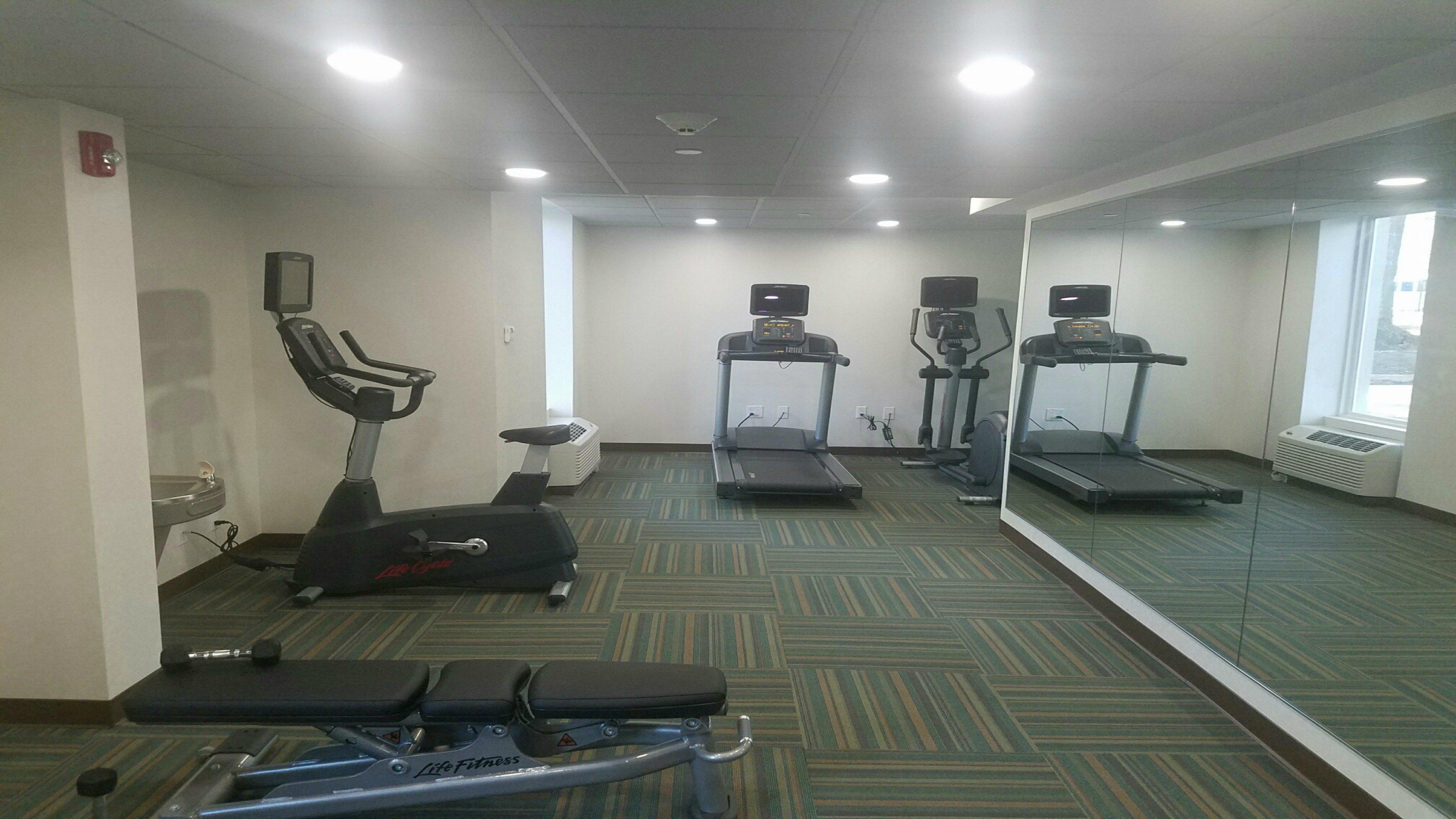 Holiday Inn Express - Williamsburg Busch Gardens Area By Ihg Luaran gambar